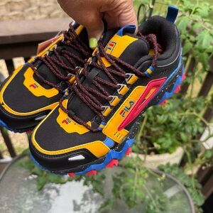 Men's Fila Oakmont Tr Black | Yellow | Red | Royal Blue Sneakers Size 5.5 NWT